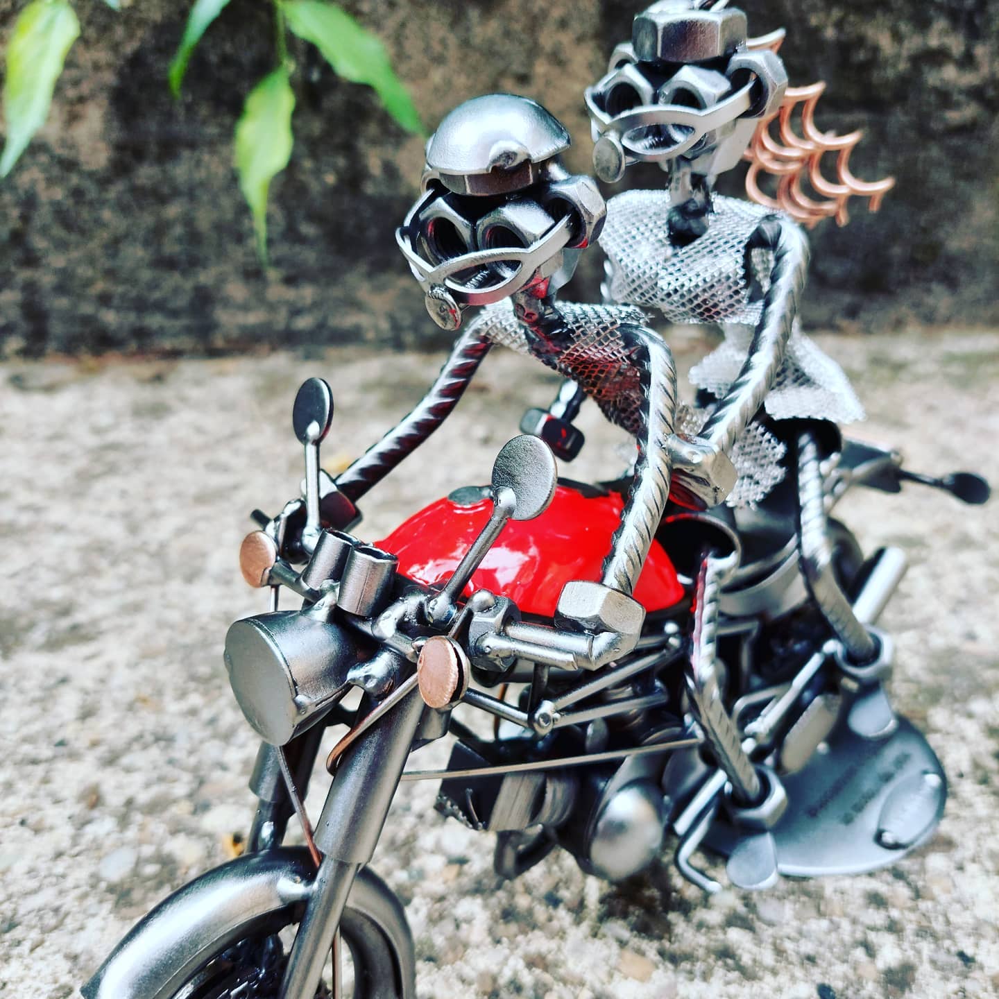 metal-idea-sculture-in-metallo-chi-siamo